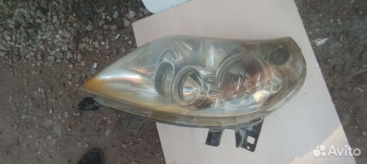 Фара левая Ситроен джампер. Пежо боксер