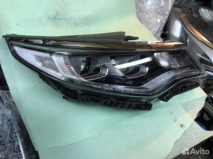 Фара правая Kia Optima 4 Full LED