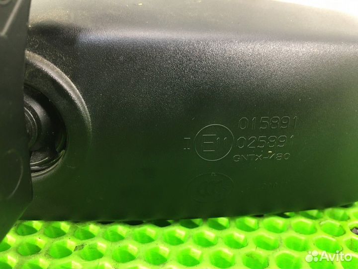 Зеркало заднего вида салонное