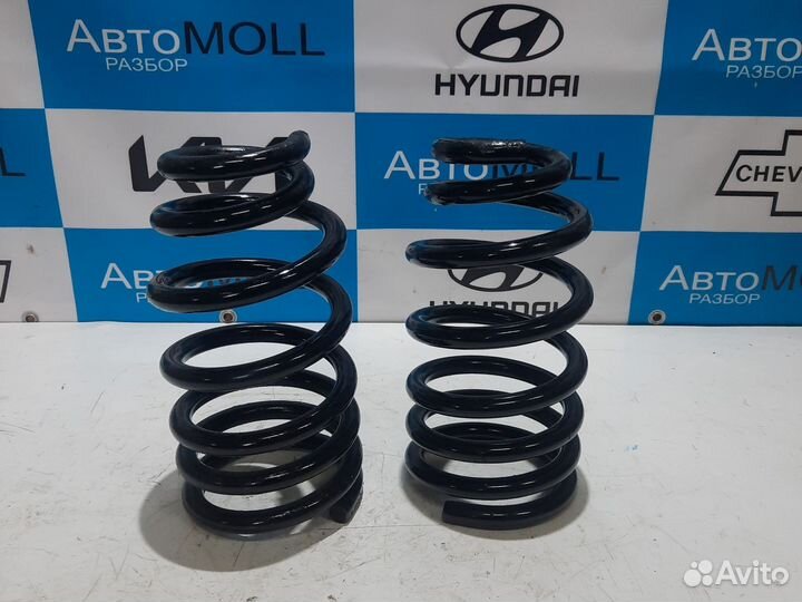 Пружина задняя Хендай Гранд Старекс Н1