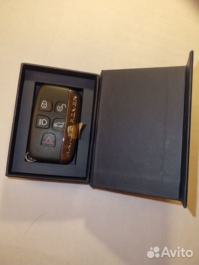 Ключ от авто Land Rover Range Rover Sport 2017г