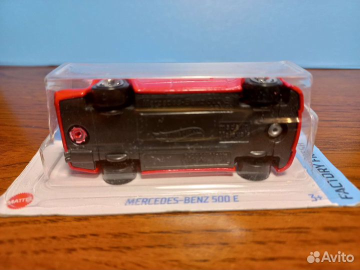 Hot wheels mercedes 500e