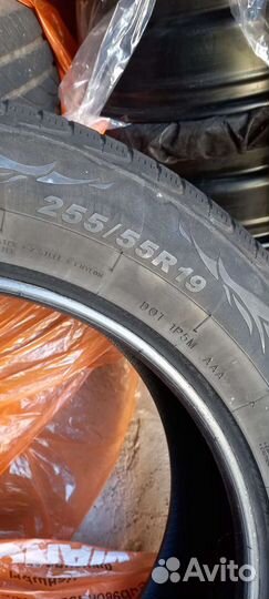 Royal Black Royal Winter 255/55 R19 111H