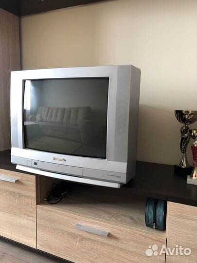Телевизор 