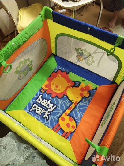 Манеж детский складной