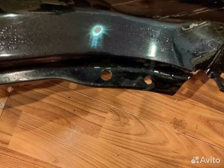 Крыло переднее правое tiguan 1