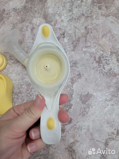 Молокоотсос medela ручной
