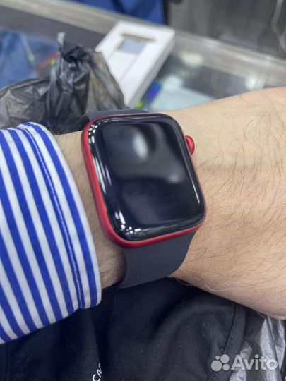 Apple Watch Series 6 44 mm Red