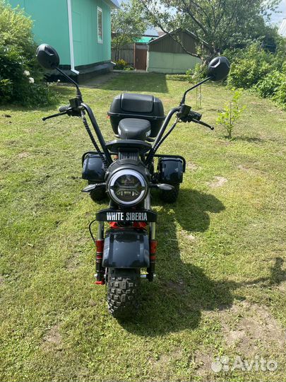 Электроскутер White Seberia 1500W