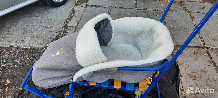 Детские санки с колесами