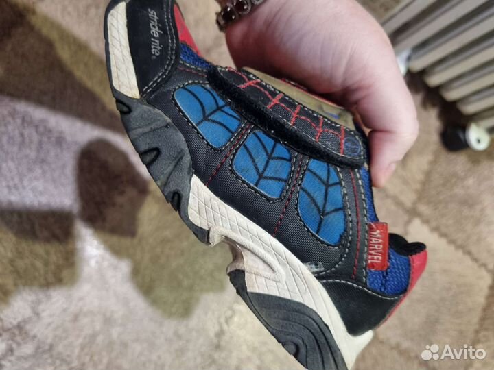 Marvel. Человек паук кроссовки. 30