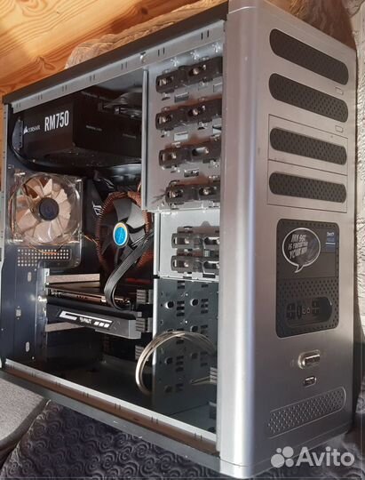 Корпус для компьютера на 8 hdd