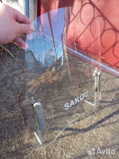 Ветровое стекло на мопед