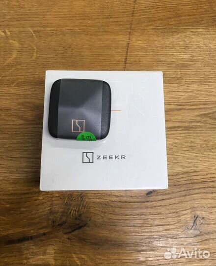 Bluetooth ключ Zeekr 001