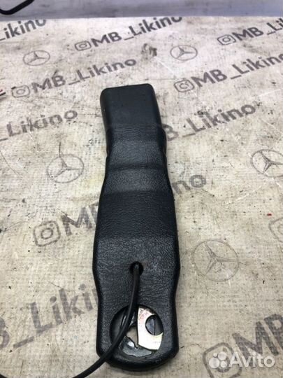 Замок ремня безопасности передний Mercedes Ml W163