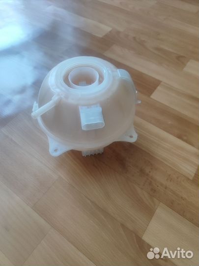 Расширительный бачок volkswagen. Skoda