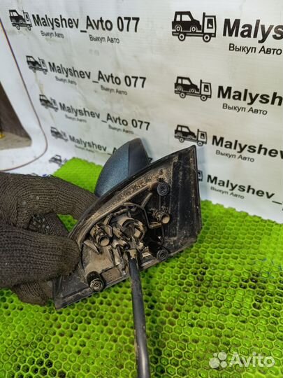 Зеркало боковое правое Peugeot 307