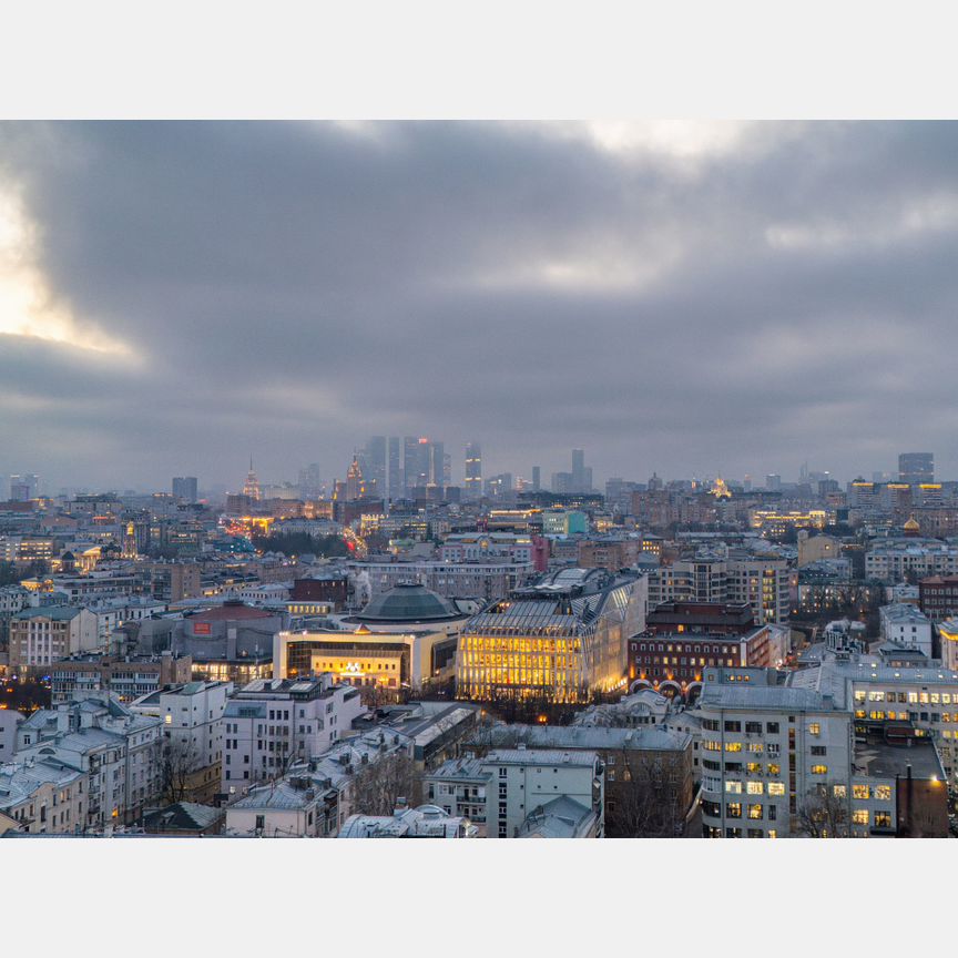 3-к. квартира, 135 м², 11/13 эт.