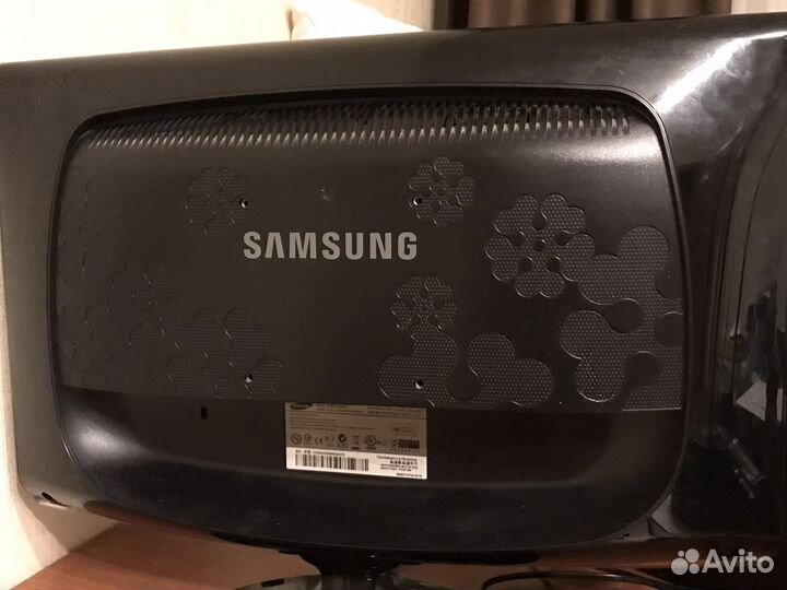 Монитор Samsung SyncMaster 2033SN