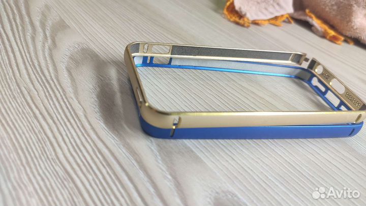 Бампер металлический для iPhone