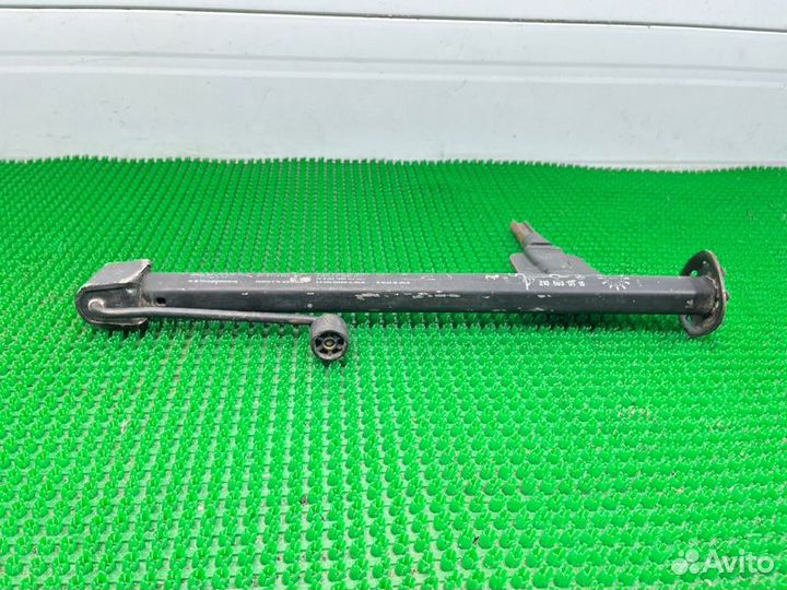 Домкрат Mercedes-Benz E-Class W210 M 113.940 1998