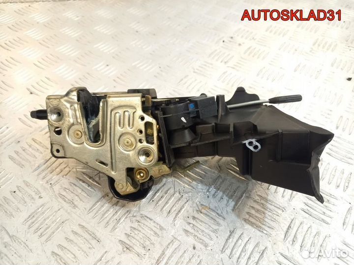 Замок двери передней правой Mercedes Benz W210