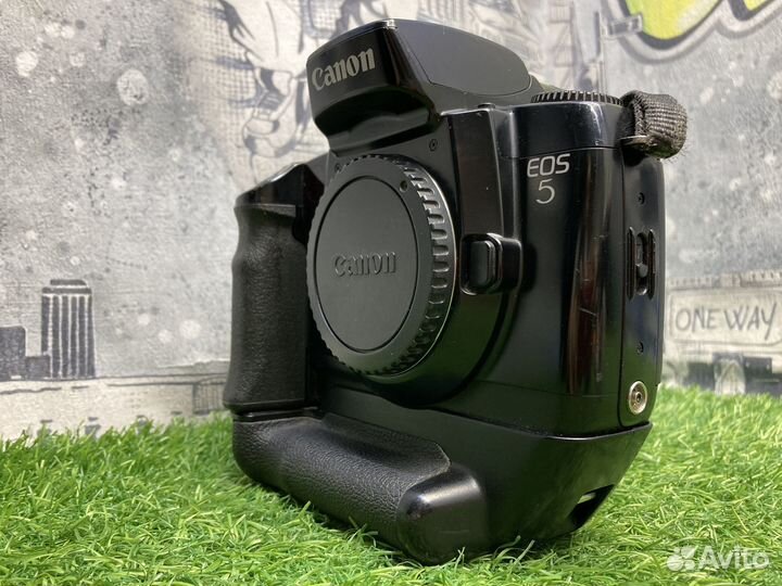 Canon EOS 5
