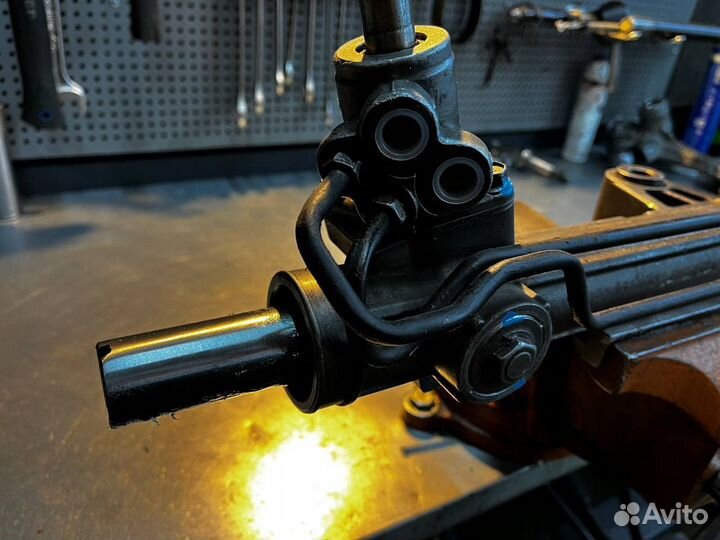 Рулевая рейка SsangYong Rexton