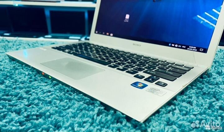 Ноутбук sony vaio i3
