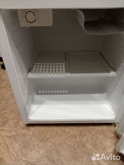 Холодильник маленький