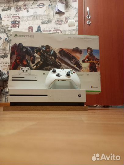 Xbox One s 1tb с играми