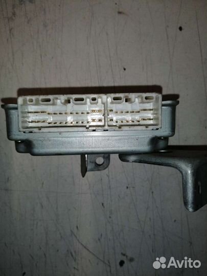 Блок управления ABS Toyota Hiace