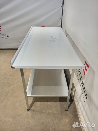 Стол из нержавеющей стали