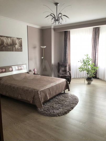 3-к. квартира, 90 м², 3/7 эт.