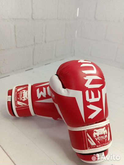 Боксерские перчатки