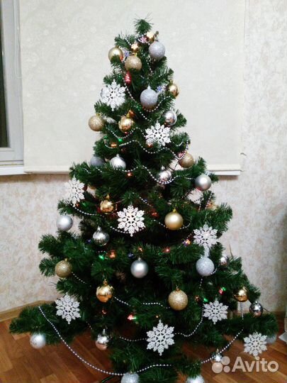 Елка искусственная