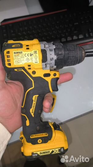 Шуруповерт dewalt dcd 701