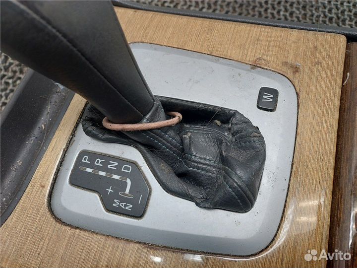 Консоль салона Volvo XC90, 2004