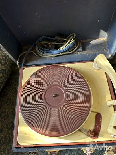 Раритетный Проигрыватель Эльфа времен СССР