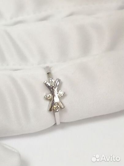 Золотое кольцо с камнем 17,5р