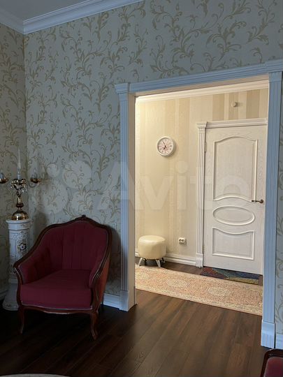 2-к. квартира, 70 м², 3/9 эт.