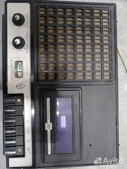 Магнитофон Электроника 302