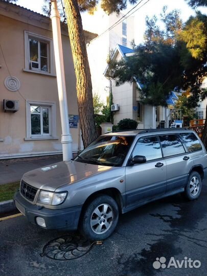 Subaru Forester 2.0 AT, 1998, 300 000 км