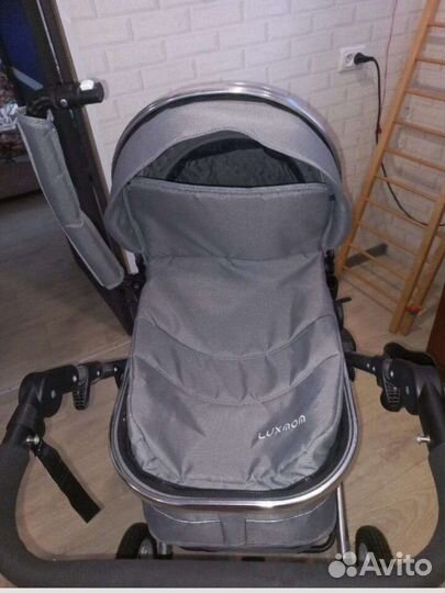 Прогулочная коляска luxmom