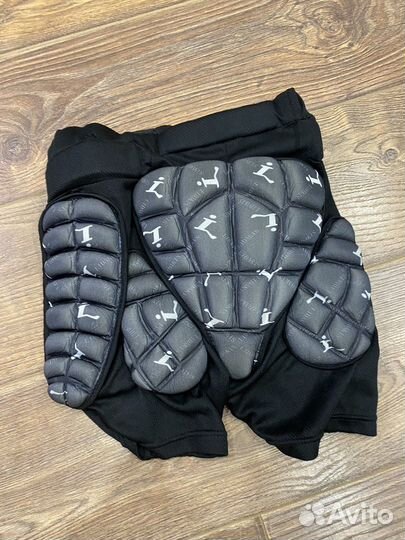 Шорты защитные сноуборд хоккей лыжи