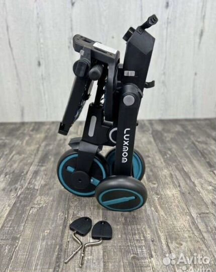 Трехколесный велосипед Luxmom 368