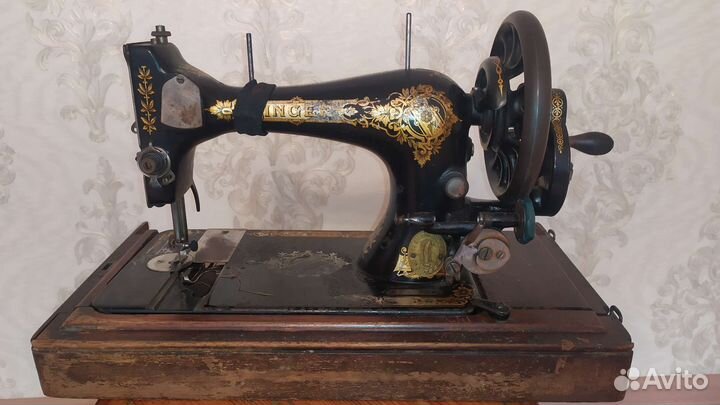 Швейная машинка зингер