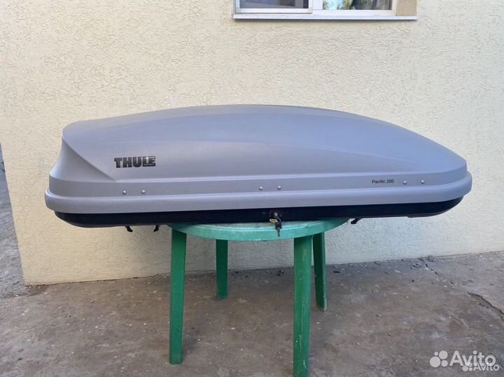 Thule pacific 200