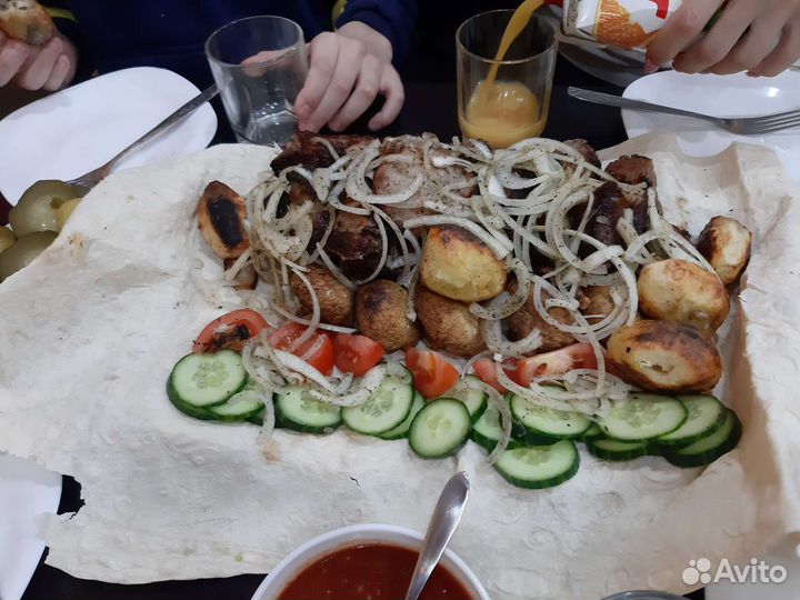 Шашлык из домашнего мяса, кафе чб