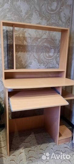 Компьютерный стол